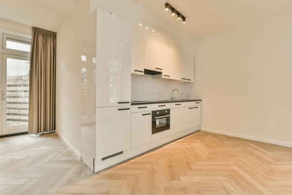 Medium property photo - Wilhelminastraat 213hs, 1054 WG Amsterdam